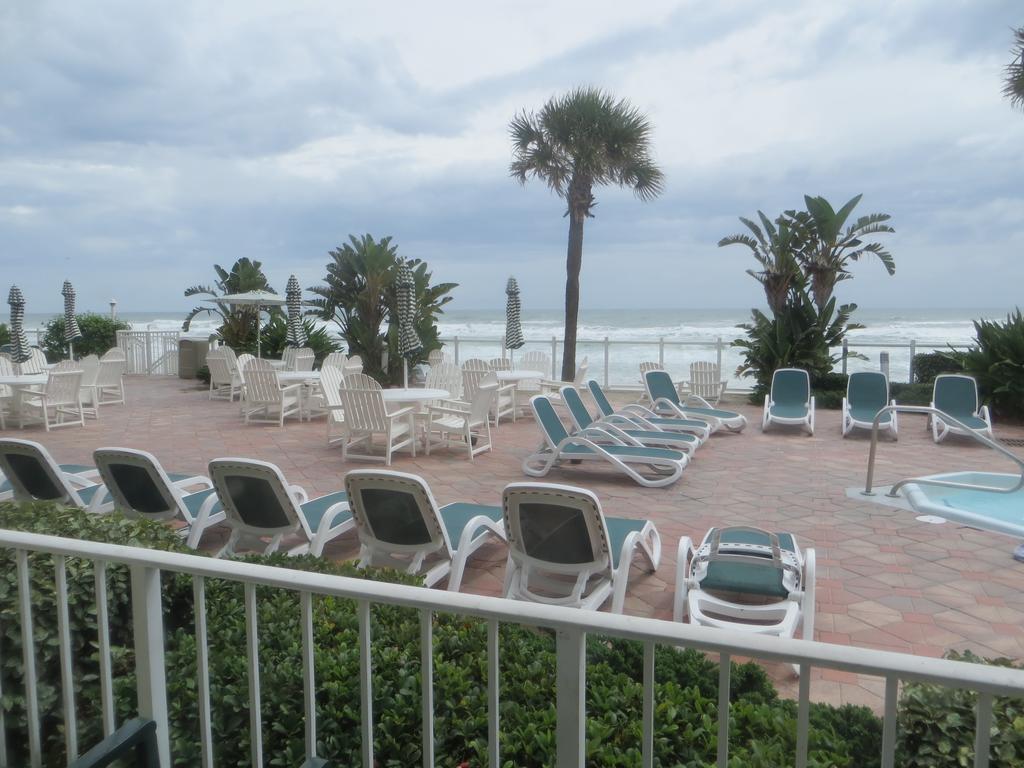 Days Inn By Wyndham Daytona Oceanfront Daytona Beach Extérieur photo